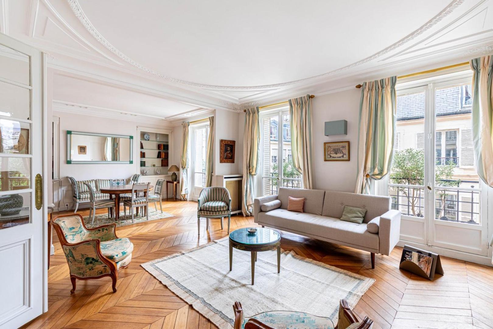 Guestready - Charming Gem Near Trocadero Square * Parijs